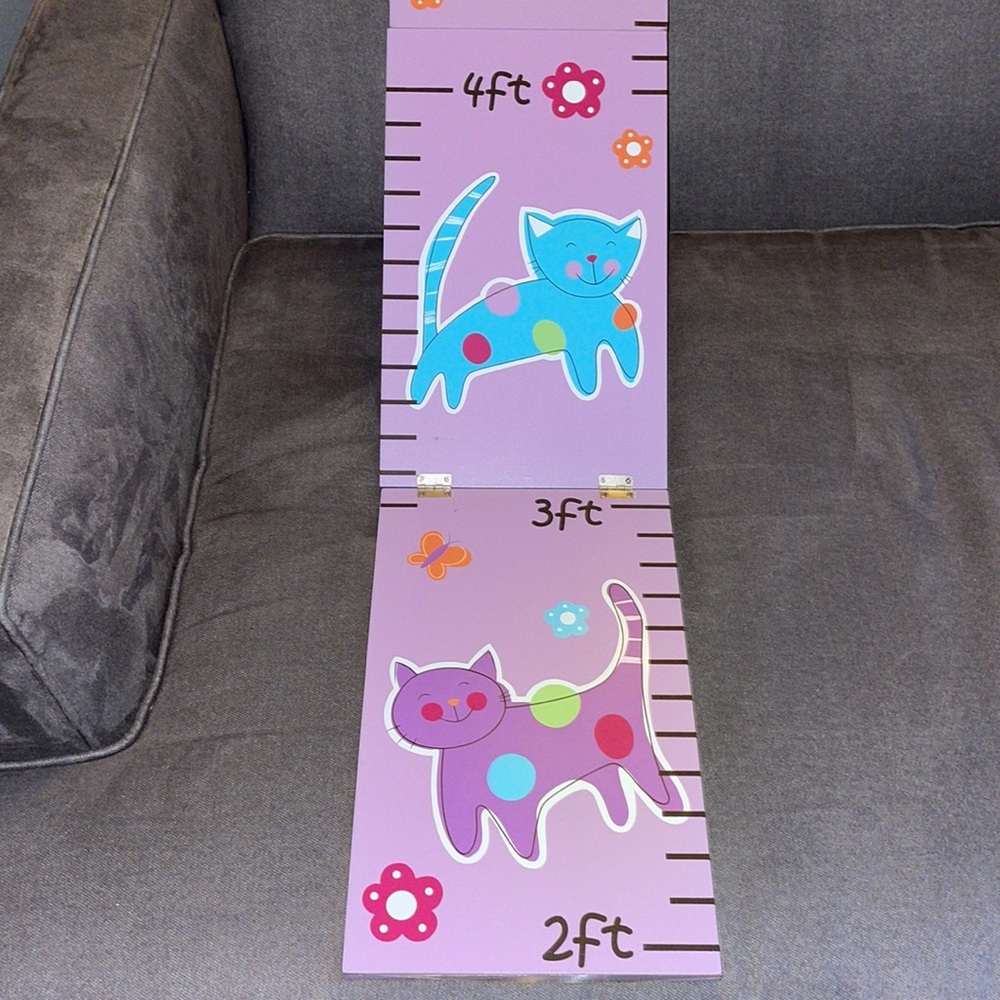 NWT.  Growth Chart Track & Measure Height. - Picture 2 of 7